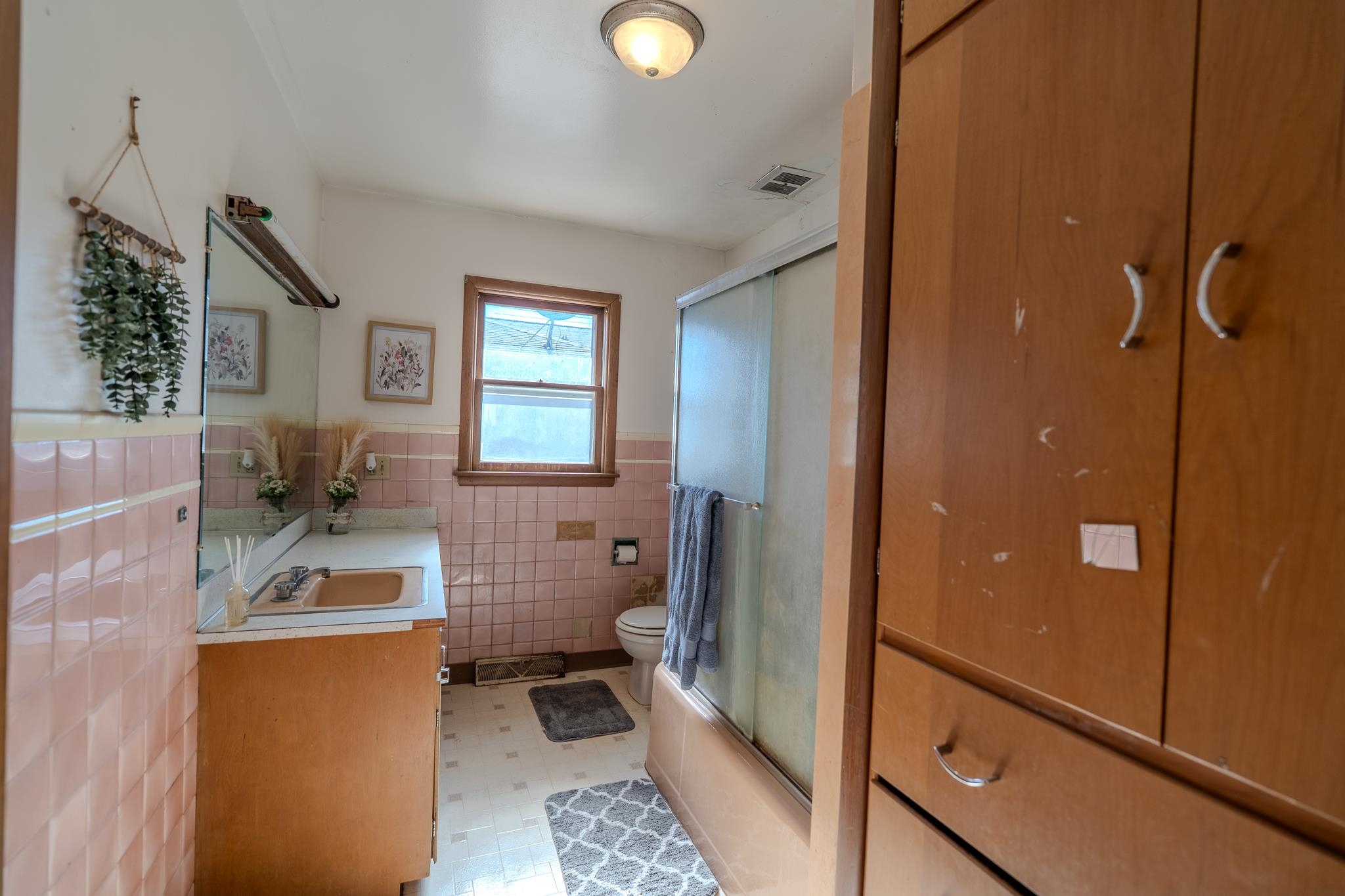 330 East Edgewater Street Cambria, WI 53923 - Photo 10 of 19