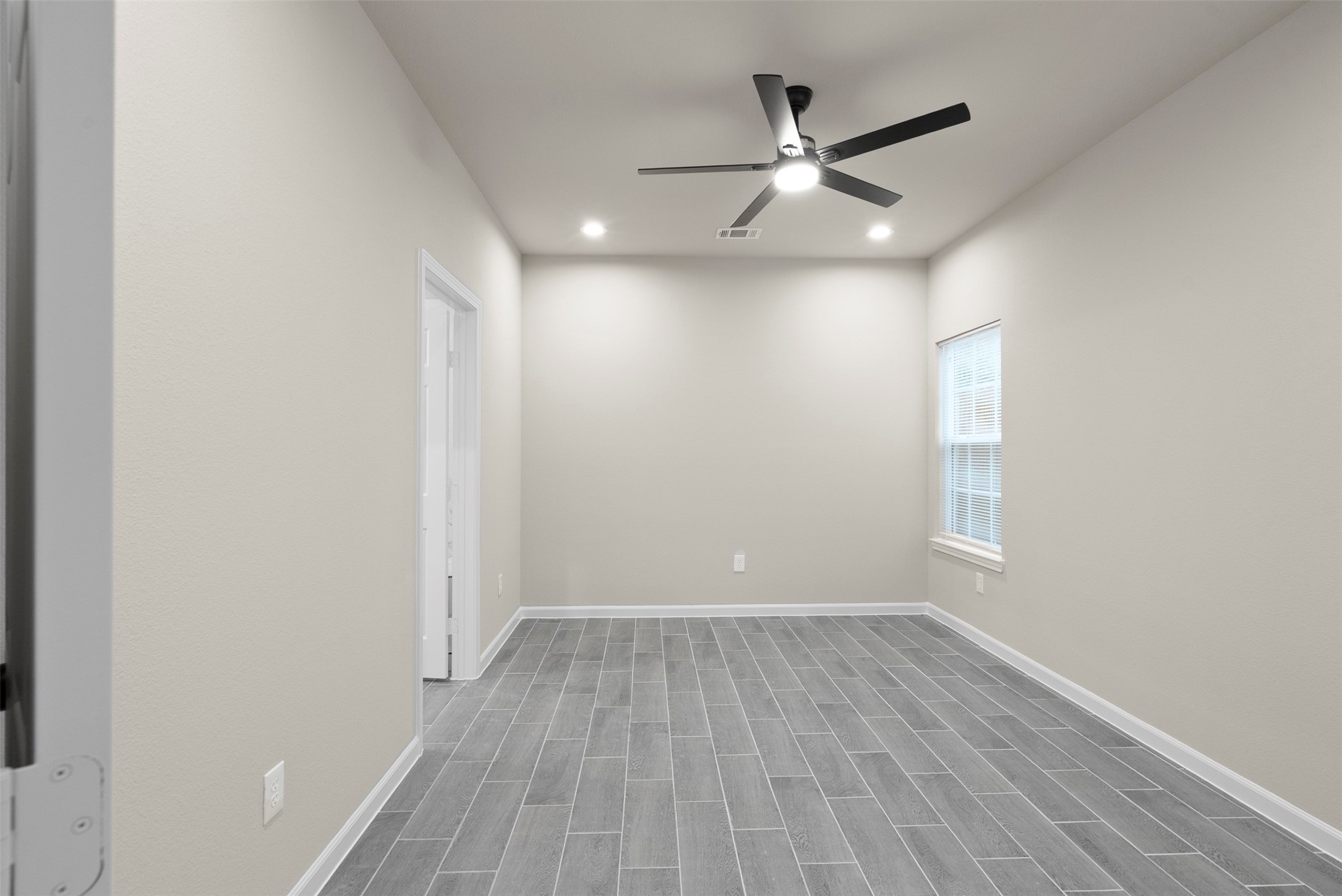 11763 White Cedar Street Willis, TX 77318 - Photo 12 of 22 Master bedroom