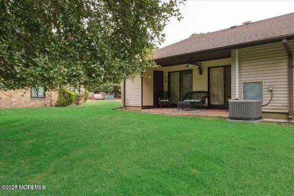 $2,600 | 70 Overlook Way, Unit E, Manalapan, NJ 07726
