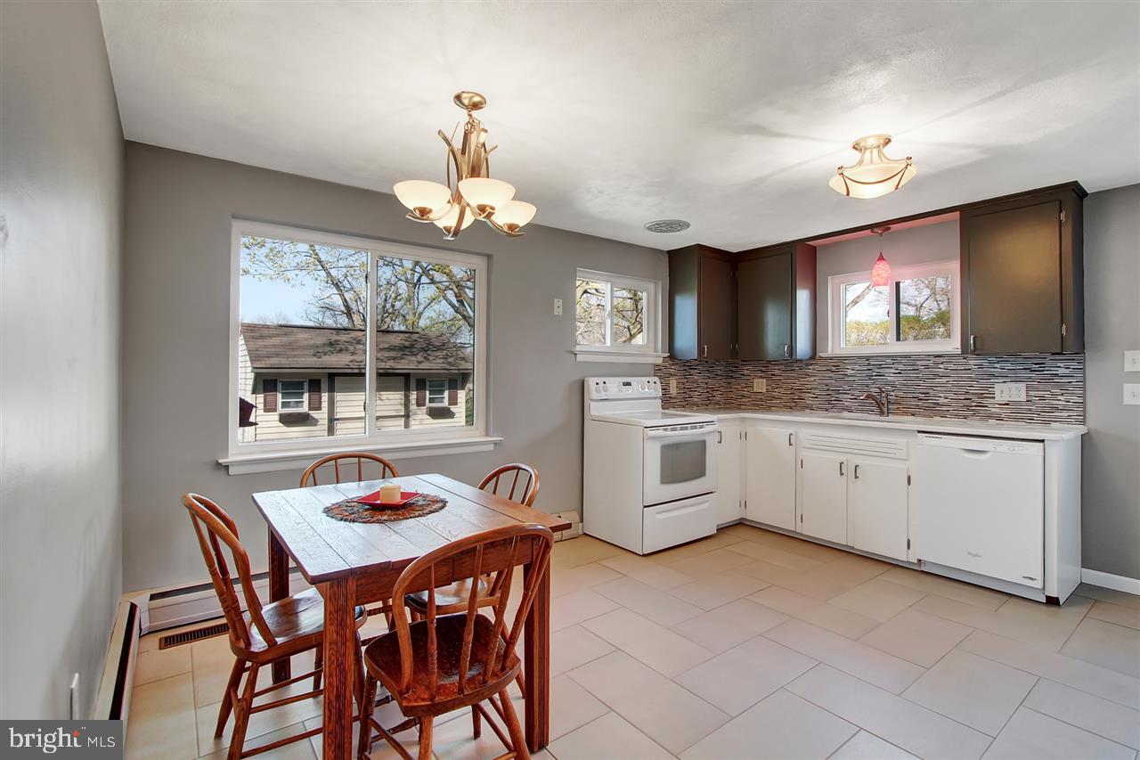 1280 Crescent Road York, PA 17402 - Photo 5 of 25 Gallery Image 5