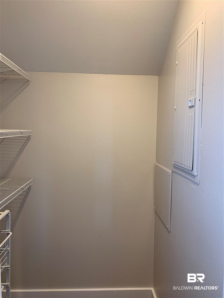 13402 County Road 91 Elberta, AL 36530 - Photo 30 of 32 Pantry