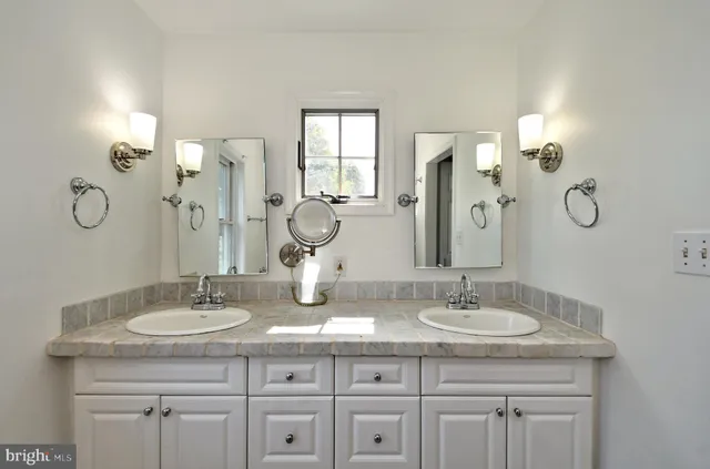 $3,500 | 816 East Southampton Avenue, Glenside, PA 19038