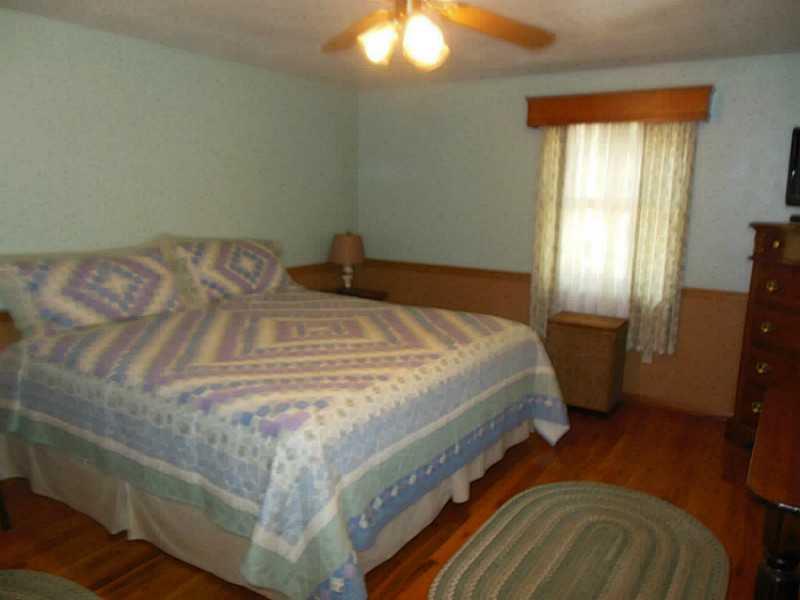 5283 Greensburg Road Apollo, PA 15613 - Photo 10 of 24 Master Bedroom.