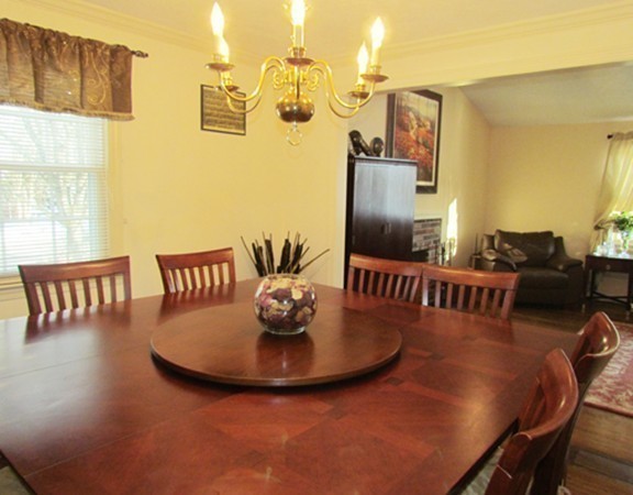 1 Pinewood Road Wellesley, MA 02482 - Photo 5 of 12