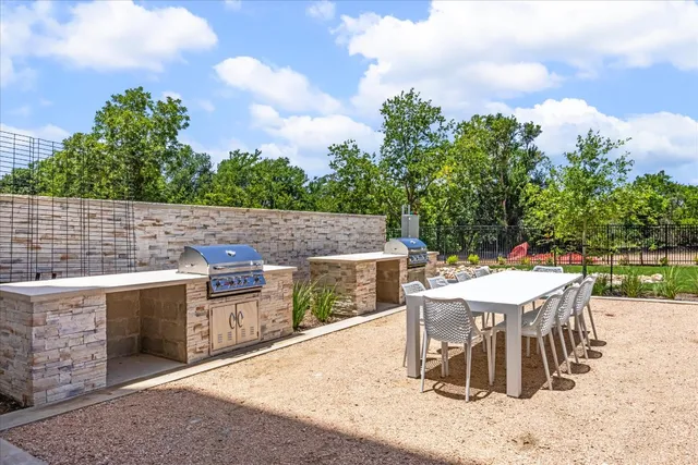 $1,900 | 4802 South Congress Avenue, Unit 118, Austin, TX 78745