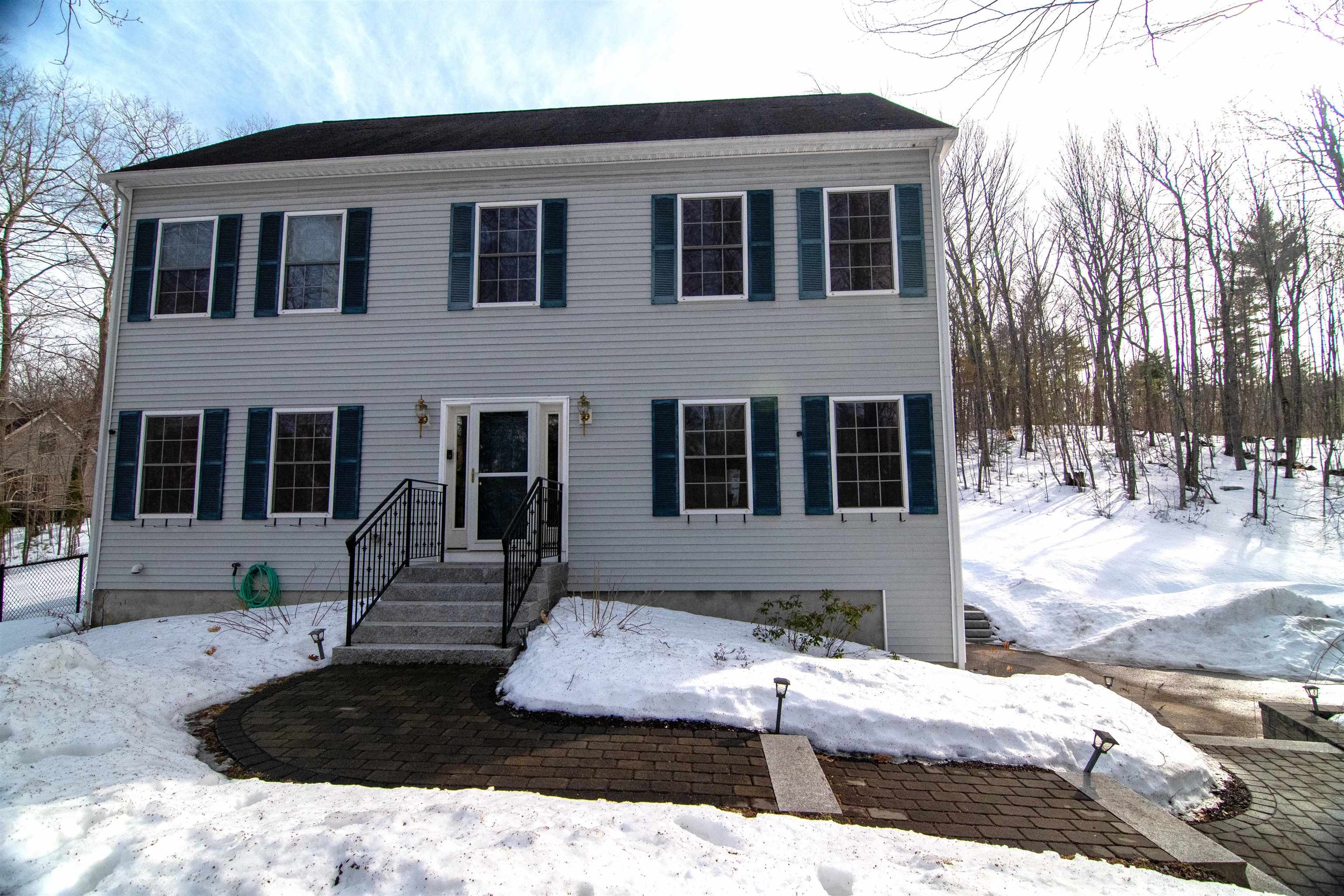 34 Scribner Road Raymond, NH 03077 - Photo 1 of 49 Gallery Image 1