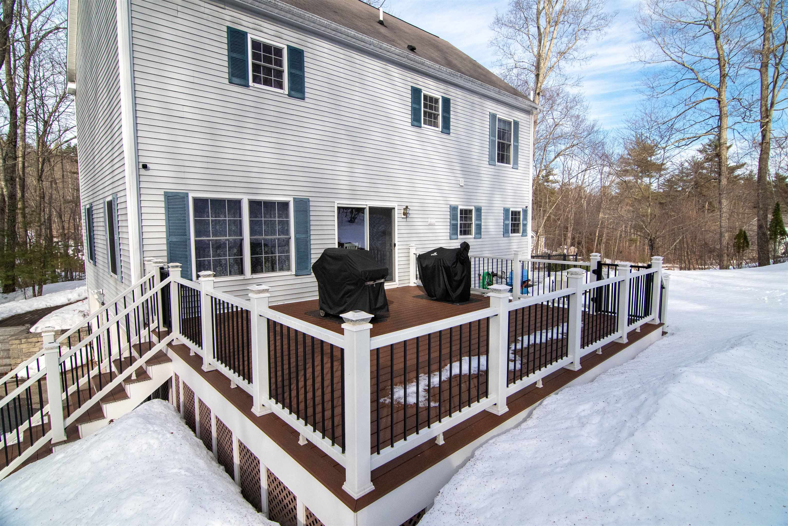 34 Scribner Road Raymond, NH 03077 - Photo 2 of 49 Gallery Image 2