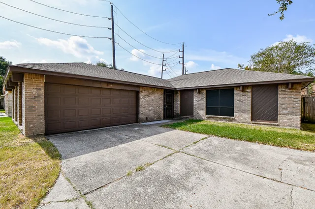 $1,700 | 12011 Monument Valley Drive, Houston, TX 77067