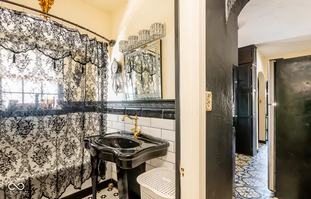 $218,900 | 227 Carter Boulevard, Seymour, IN 47274