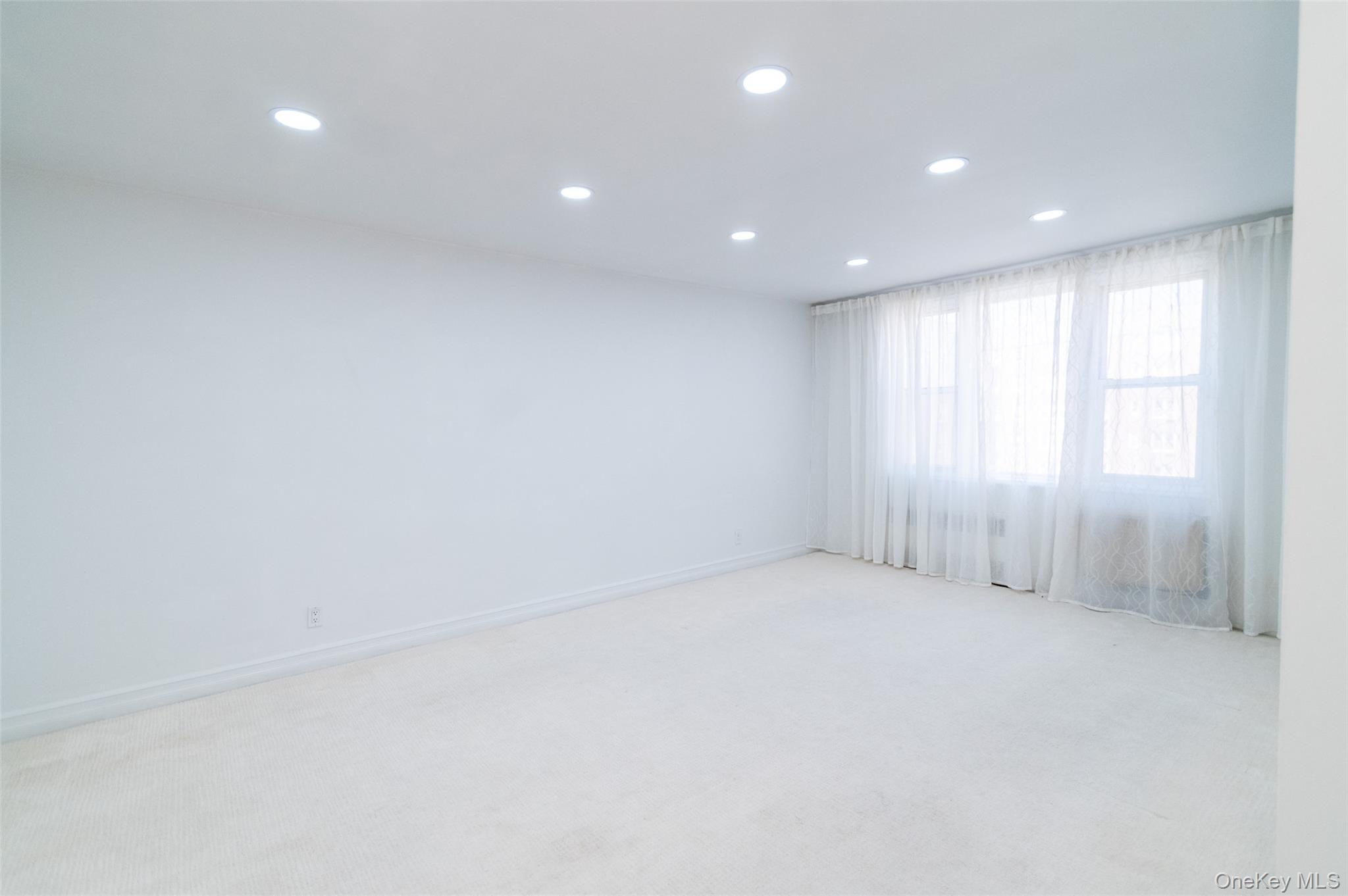 1 Sadore Lane, Unit 5A Yonkers, NY 10710 - Photo 5 of 23 a view of an empty room