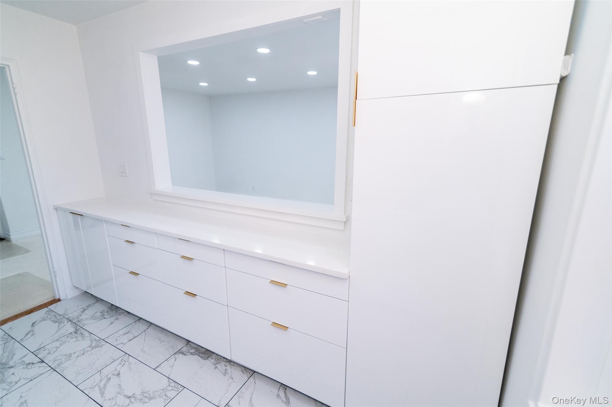 1 Sadore Lane, Unit 5A Yonkers, NY 10710 - Photo 7 of 23