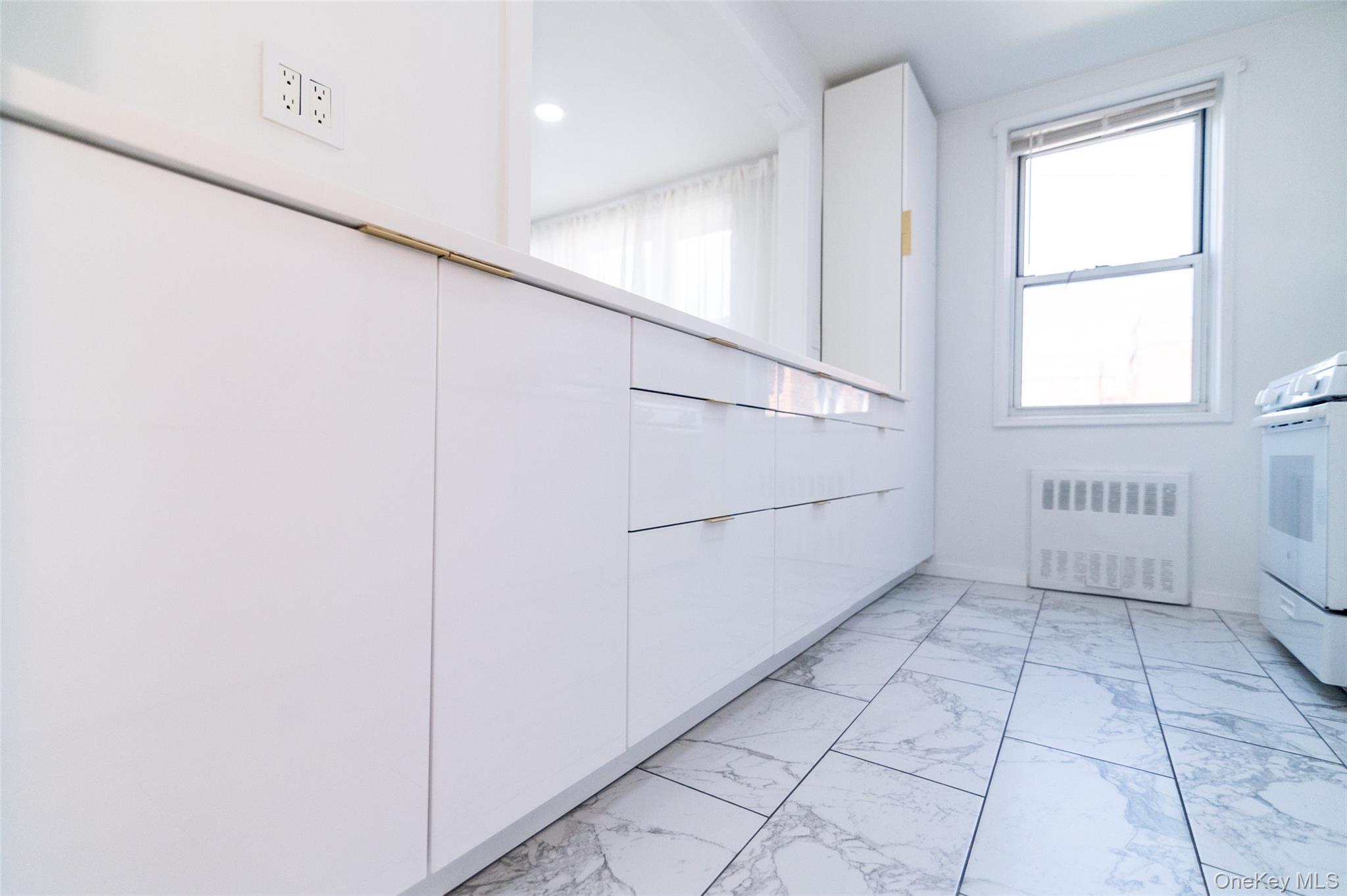 1 Sadore Lane, Unit 5A Yonkers, NY 10710 - Photo 8 of 23 a view of an empty room