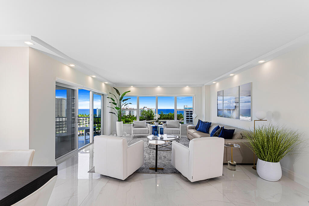 875 East Camino Real, Unit 11A Boca Raton, FL 33432 - Photo 5 of 29 LIVING ROOM