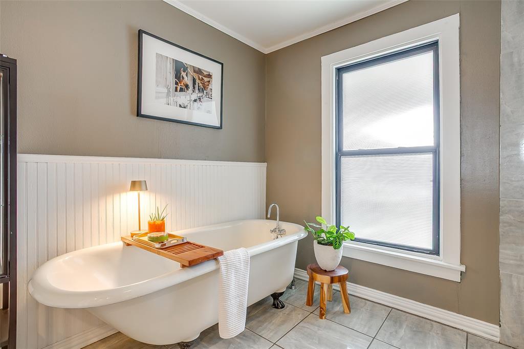 3033 6th Avenue Fort Worth, TX 76110 - Photo 18 of 35