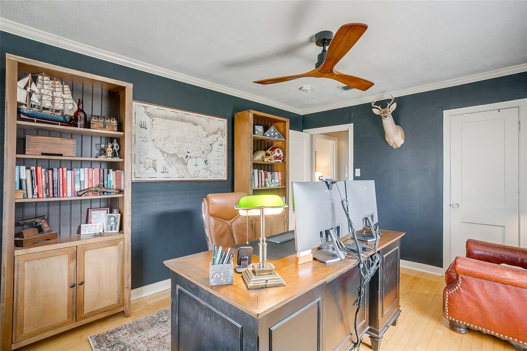 3033 6th Avenue Fort Worth, TX 76110 - Photo 22 of 35