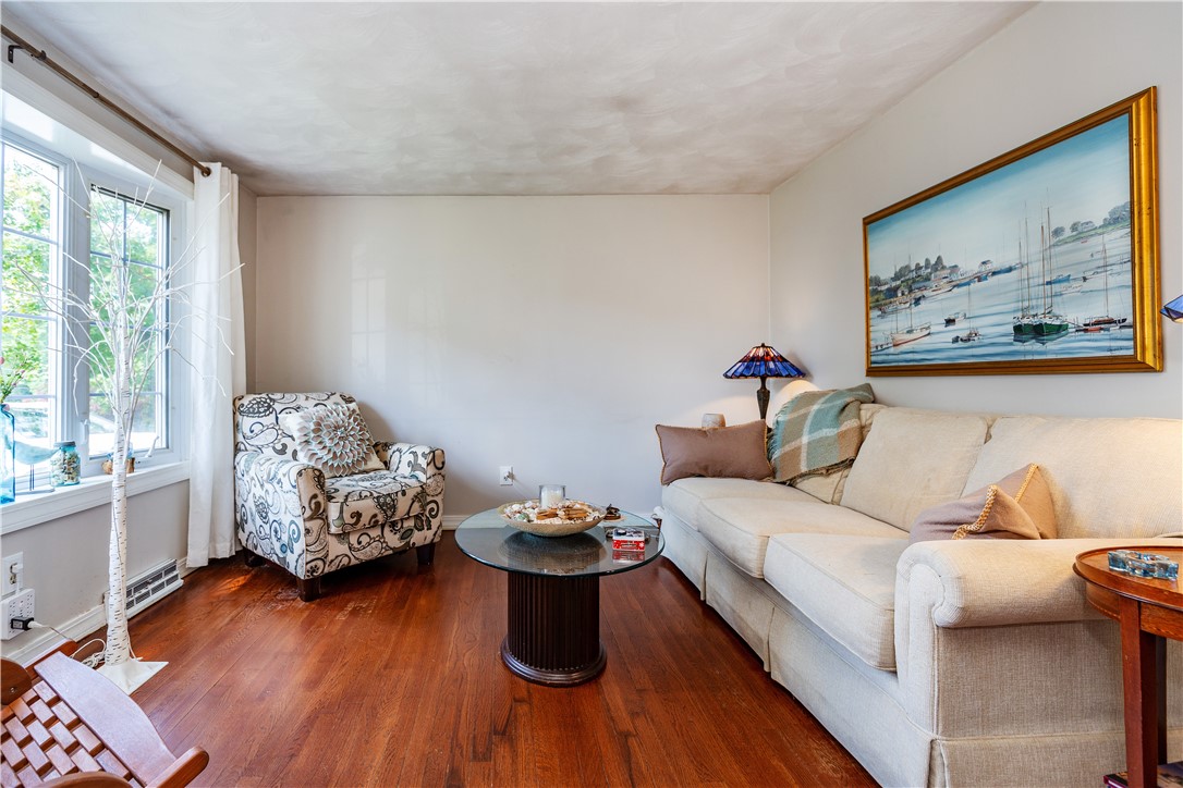 43 Topaz Road Warwick, RI 02818 - Photo 9 of 48 Gallery Image 9