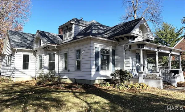 $84,900 | 286 Franklin Street, White Hall, IL 62092