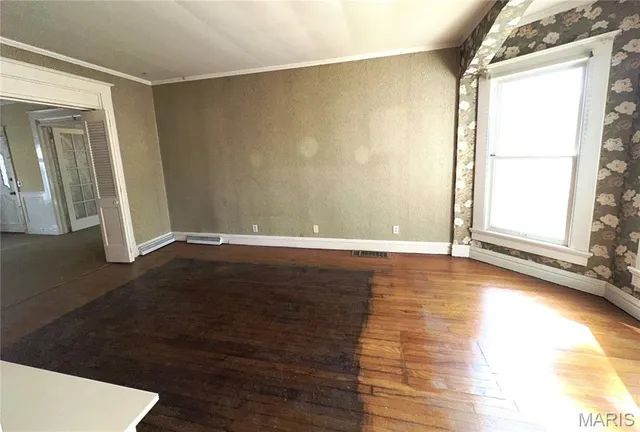 $99,750 | 286 Franklin Street, White Hall, IL 62092