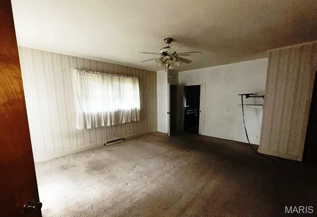 $105,000 | 286 Franklin Street, White Hall, IL 62092