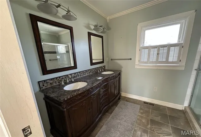 $99,750 | 286 Franklin Street, White Hall, IL 62092