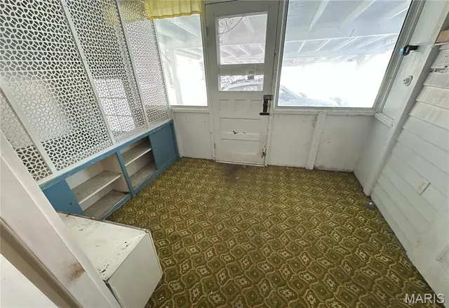 $99,750 | 286 Franklin Street, White Hall, IL 62092