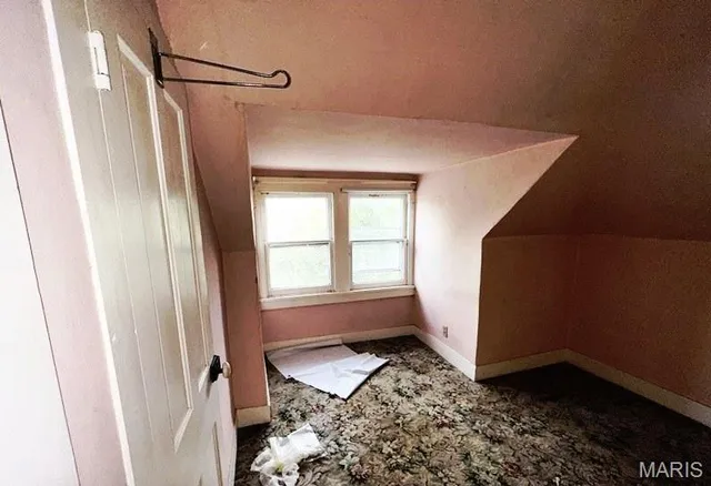 $105,000 | 286 Franklin Street, White Hall, IL 62092