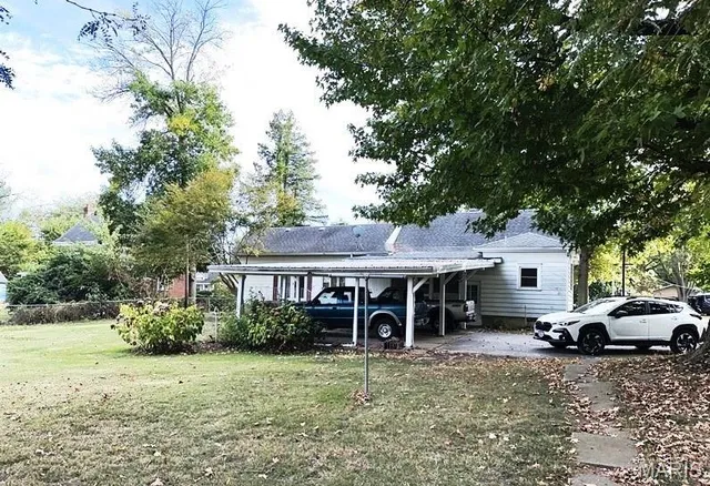 $105,000 | 286 Franklin Street, White Hall, IL 62092