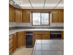 14117 South Carus Road Oregon City, OR 97045 - Photo 14 of 32 Gallery Image 14