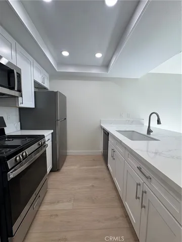 $2,500 | 421 Coral Reef Drive, Huntington Beach, CA 92648