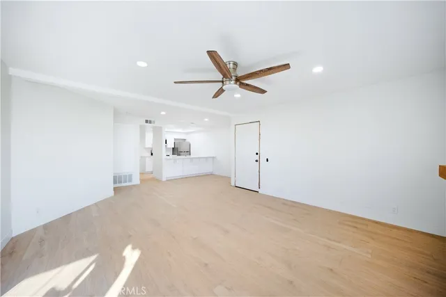 $2,500 | 421 Coral Reef Drive, Huntington Beach, CA 92648