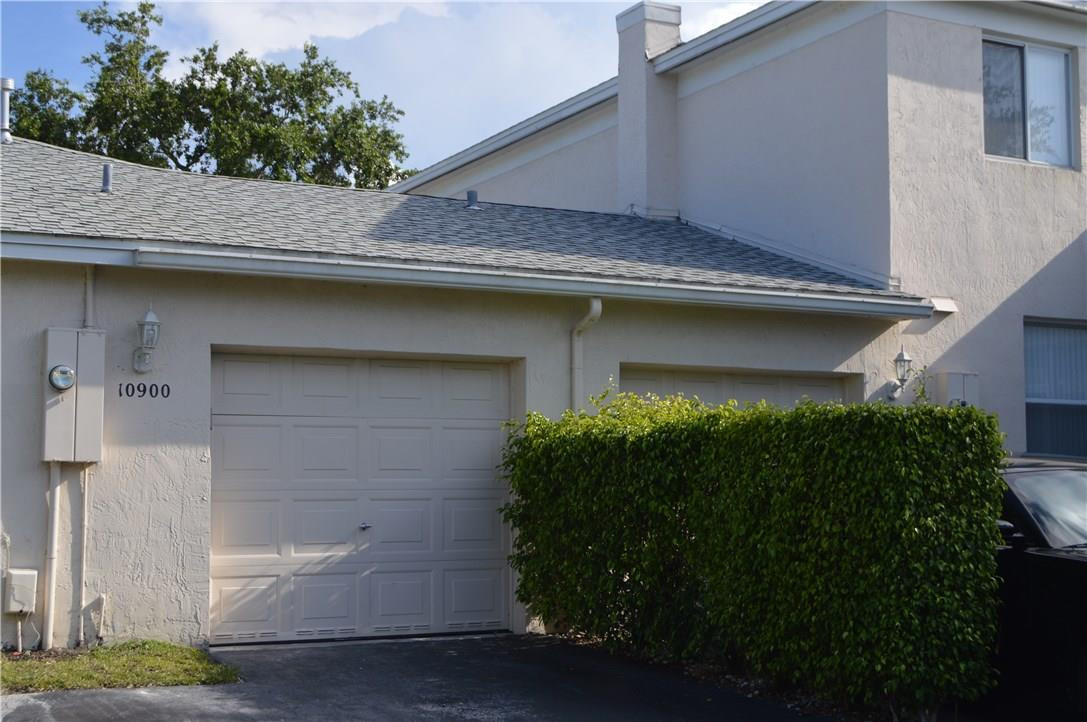 10900 Jewel Box Lane, Unit 1 Tamarac, FL 33321 - Photo 18 of 26 Photo 18