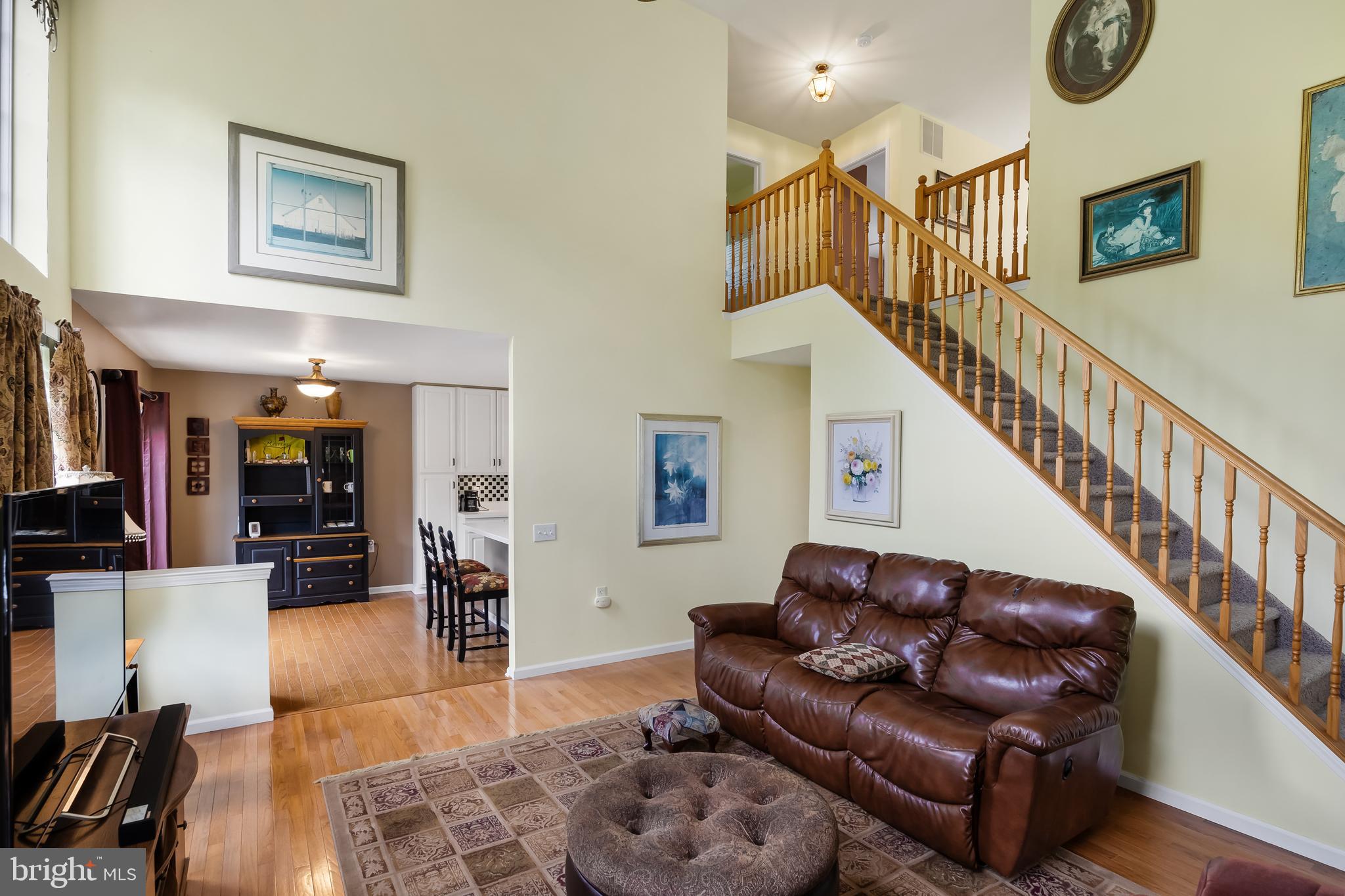 40 Ashley Drive Delran, NJ 08075 - Photo 20 of 45 Family Room