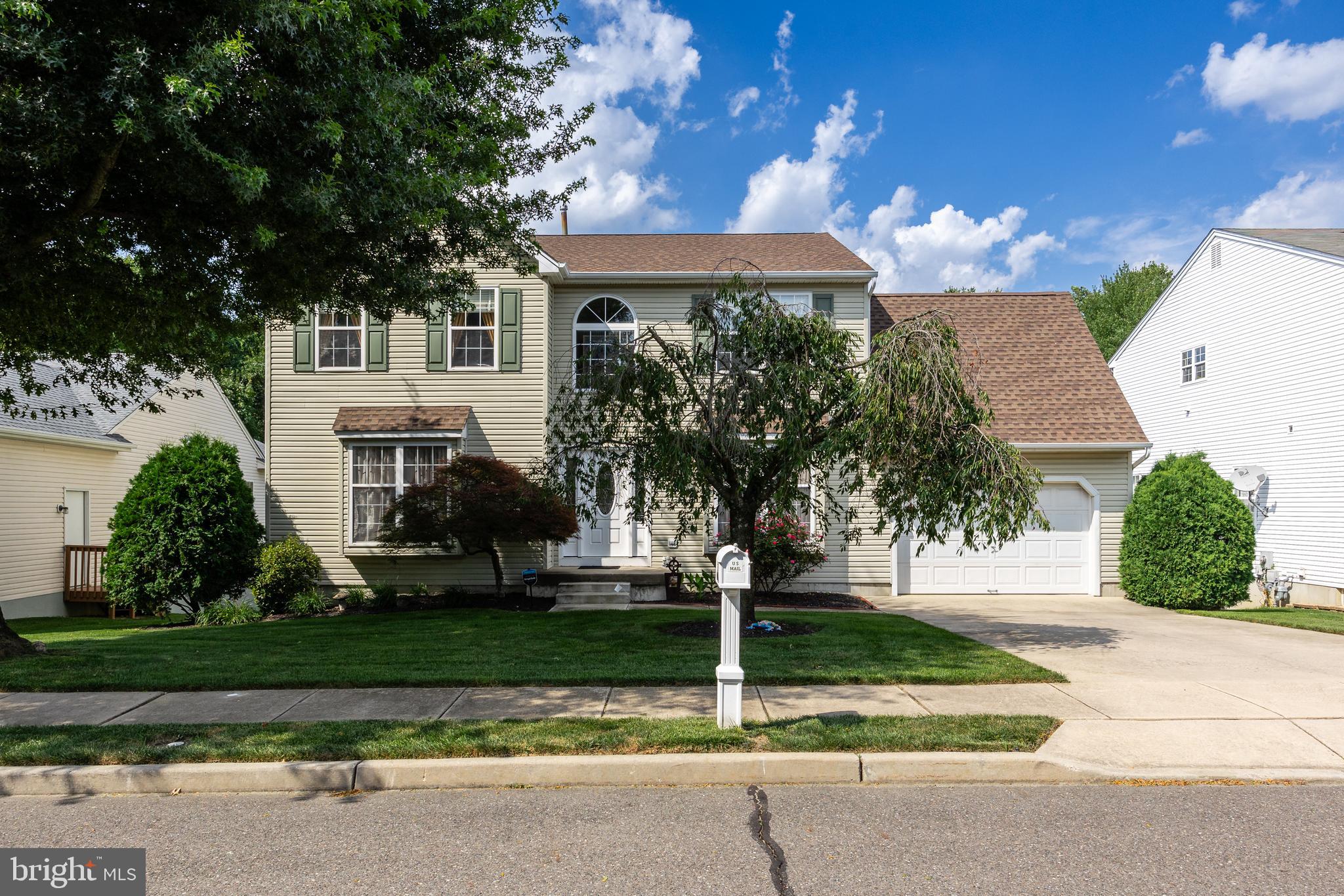 40 Ashley Drive Delran, NJ 08075 - Photo 3 of 45 Welcome to 40 Ashley Drive!