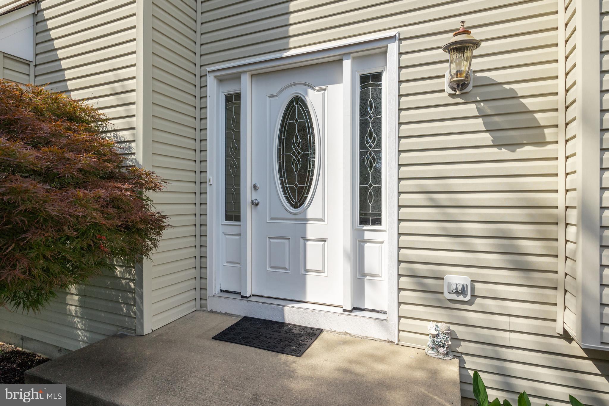 40 Ashley Drive Delran, NJ 08075 - Photo 4 of 45 Front Entry