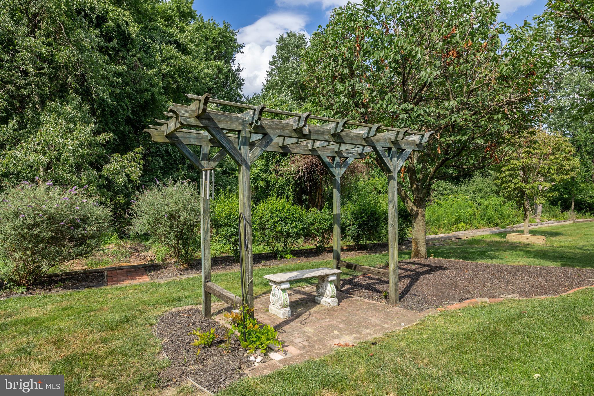 40 Ashley Drive Delran, NJ 08075 - Photo 45 of 45 Backyard