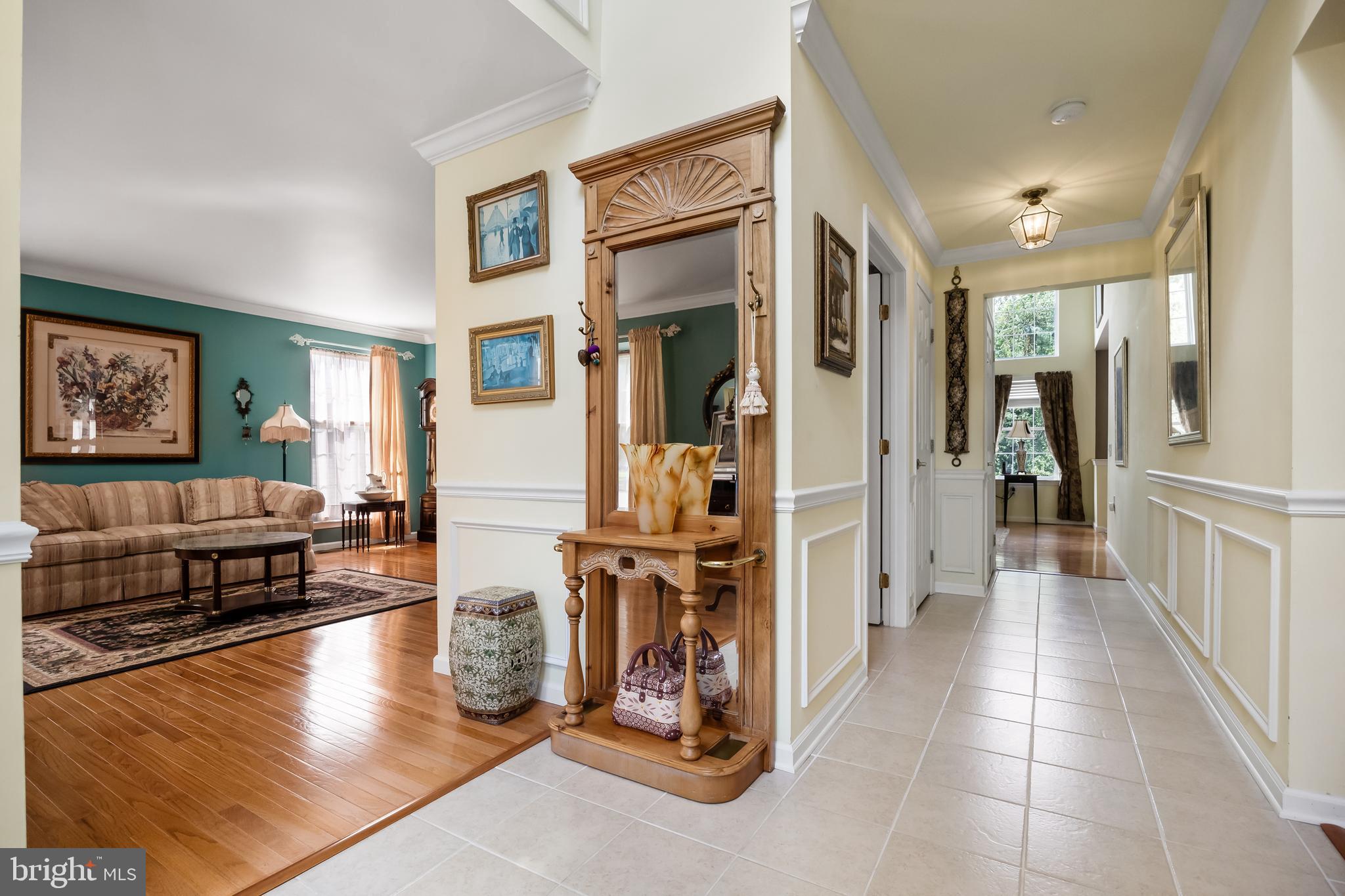 40 Ashley Drive Delran, NJ 08075 - Photo 6 of 45 Foyer