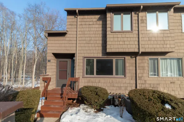 $230,000 | 150 Towne House Road, Unit 150, Hamden, CT 06514