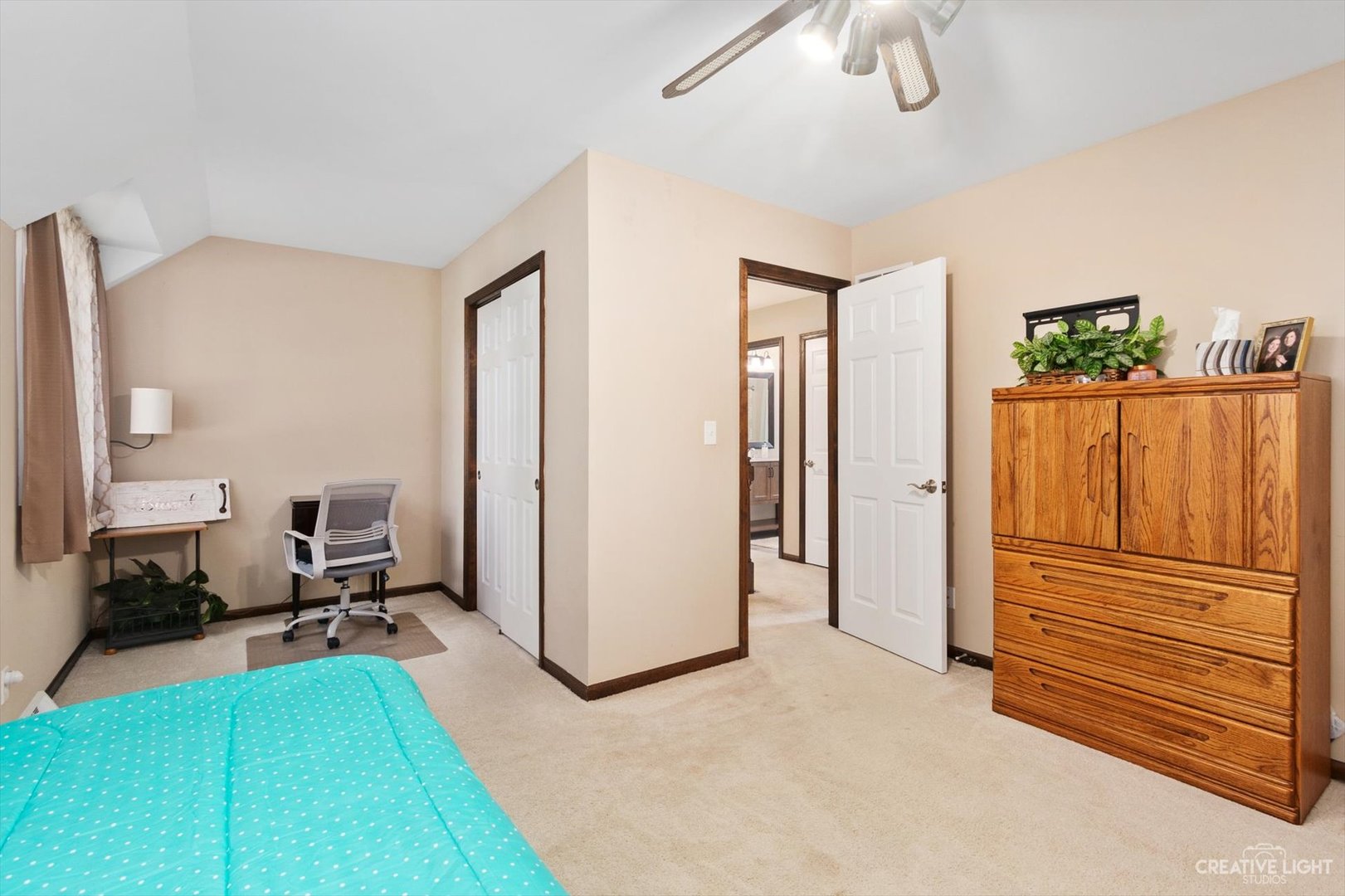 39-w089 Adobe Ridge Elgin, IL 60124 - Photo 13 of 38