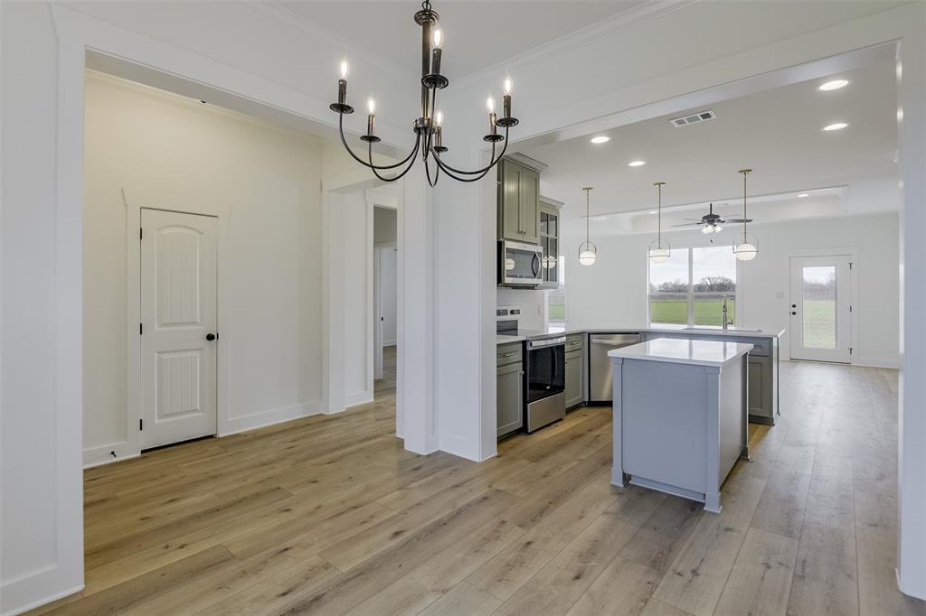 138 Zmolek Road Alma, TX 75119 - Photo 4 of 29