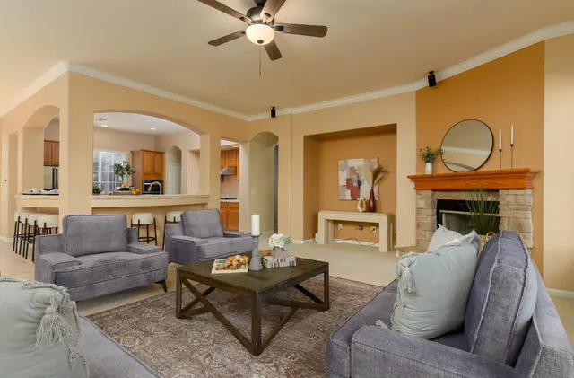 $889,000 | 11 Ost Place, Sacramento, CA 95835