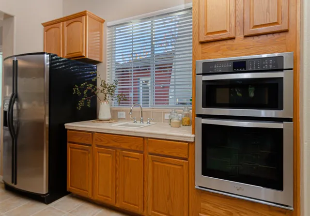 $889,000 | 11 Ost Place, Sacramento, CA 95835