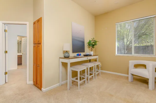 $889,000 | 11 Ost Place, Sacramento, CA 95835