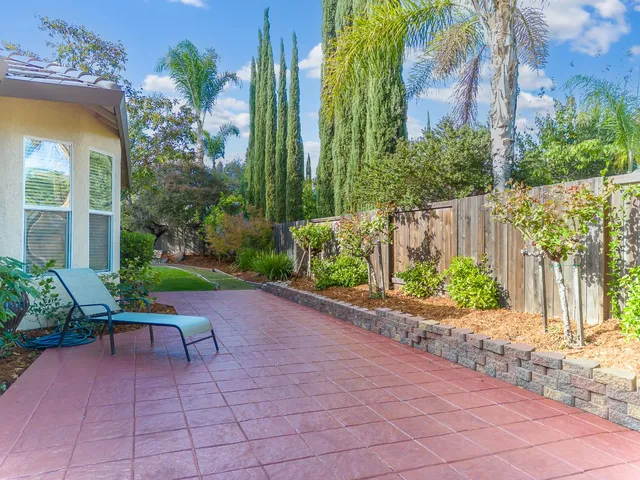 $889,000 | 11 Ost Place, Sacramento, CA 95835