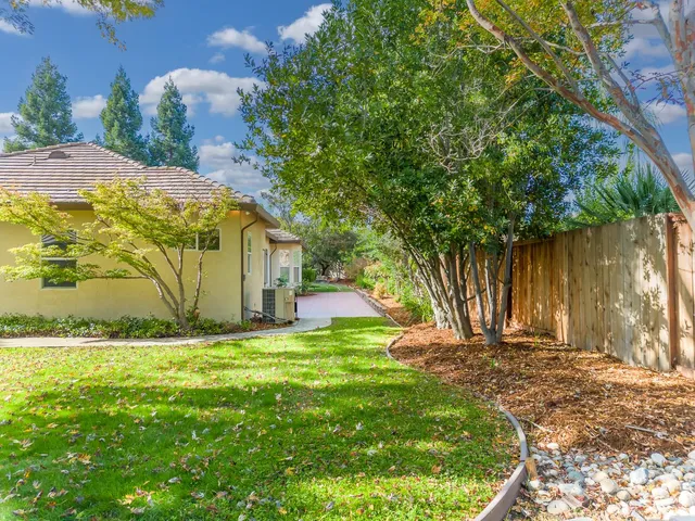 $889,000 | 11 Ost Place, Sacramento, CA 95835