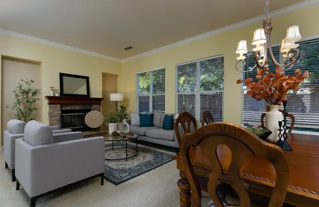 $889,000 | 11 Ost Place, Sacramento, CA 95835