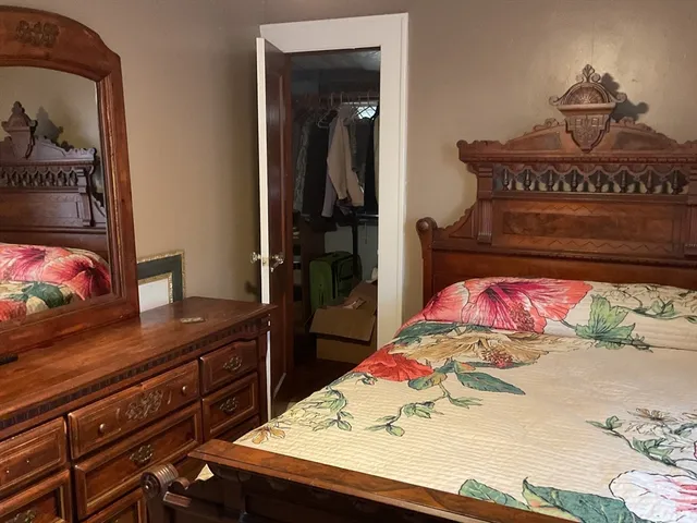 a view of a storage & utility room