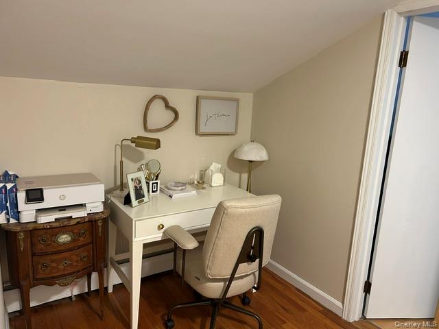 3 Fox Lane Locust Valley, NY 11560 - Photo 33 of 38 As you go up the stairs to the 4tha nd 5th bedroom you can create a space to work from home