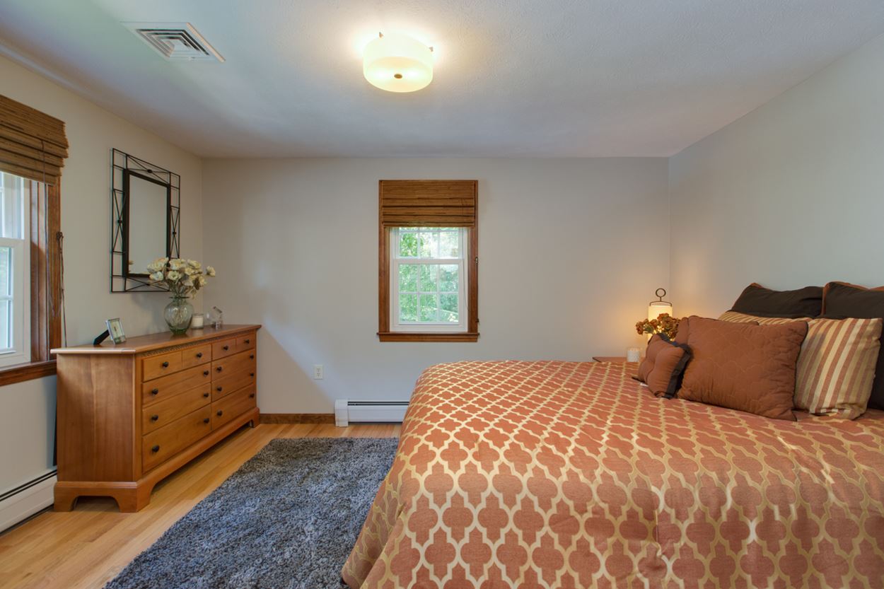 8 Otterson Road Londonderry, NH 03053 - Photo 18 of 31