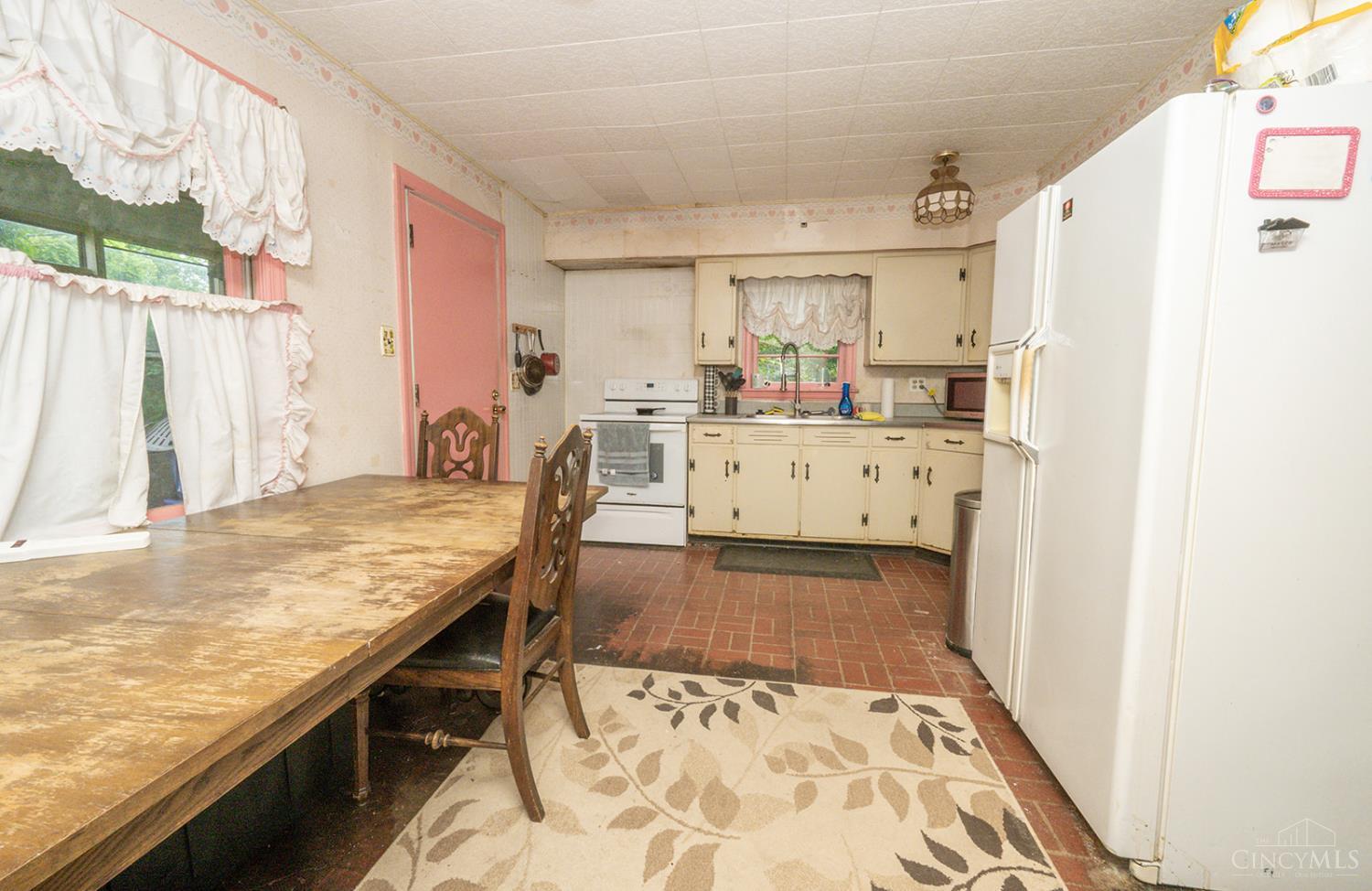 3817 Hopper Hill Road Cincinnati, OH 45255 - Photo 9 of 26 Gallery Image 9