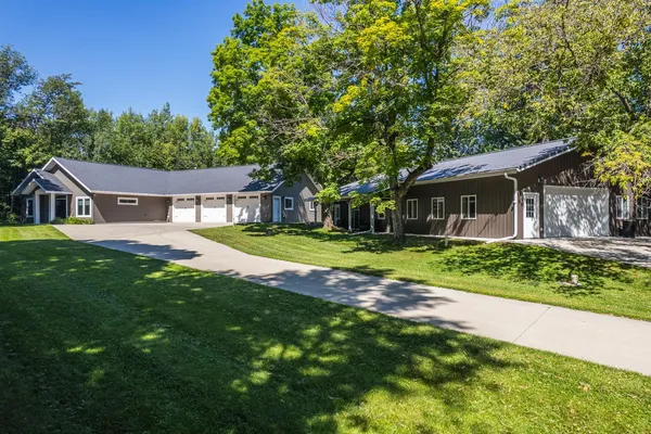 $1,050,000 | 25379 Deerpath Loop, Pelican Rapids, MN 56572